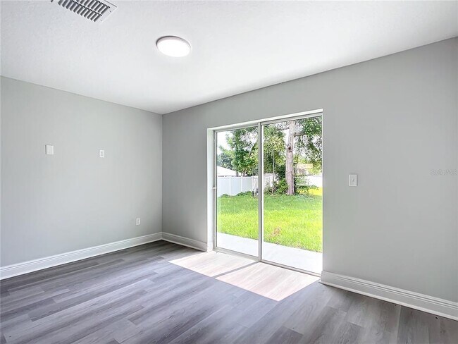 Building Photo - 13609 Markhan St