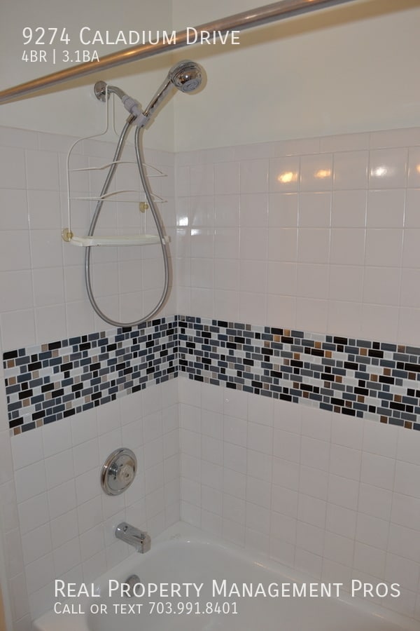 Building Photo - 9274 Caladium Dr