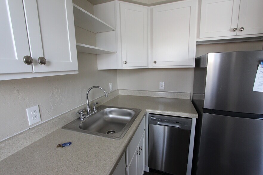 Brentwood Manor 3840 Brownsville Rd Pittsburgh PA 15227 Apartment