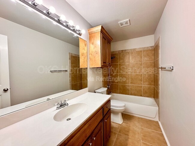 Building Photo - 14001 Korbyn Dr