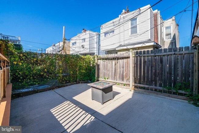 Building Photo - 3462 Almond St