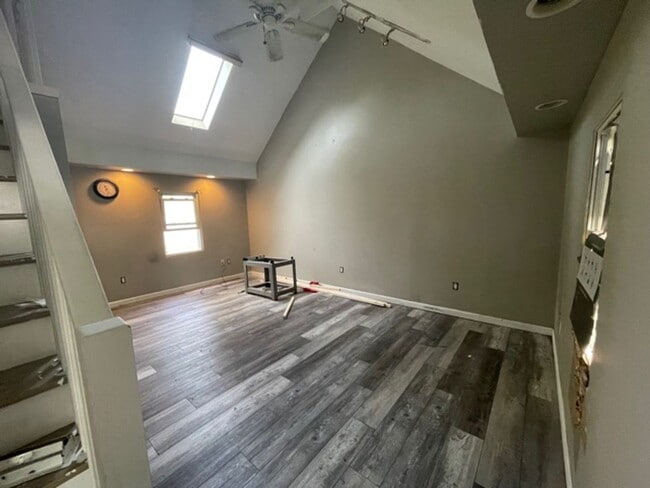 Building Photo - Coming Soon!