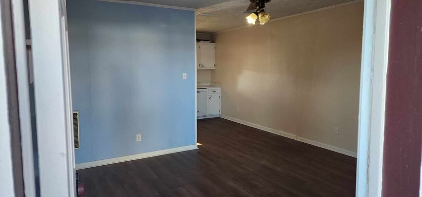 Building Photo - 123 Keystone Plz