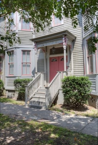 Building Photo - 318 W Hall St