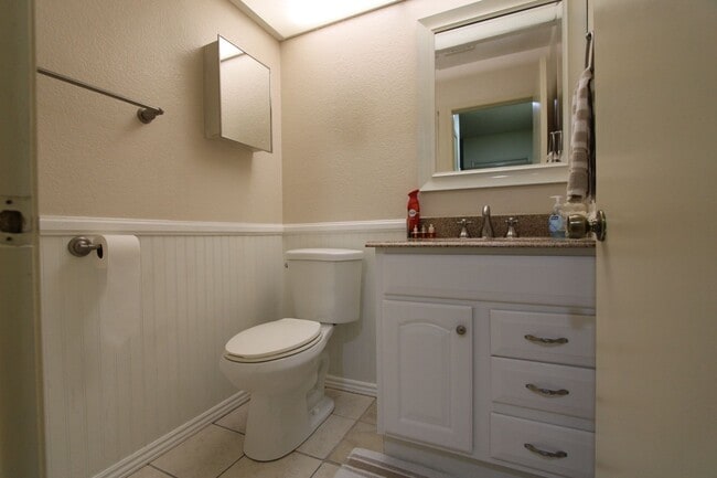 Building Photo - Two-Story 2-Bedroom Condo in North San Ber...