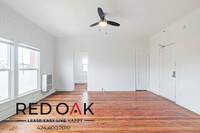 Building Photo - 109 1/4 S Normandie Ave-305