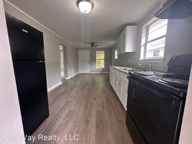 Building Photo - 2 br, 1 bath House - 714 Franklin St  B