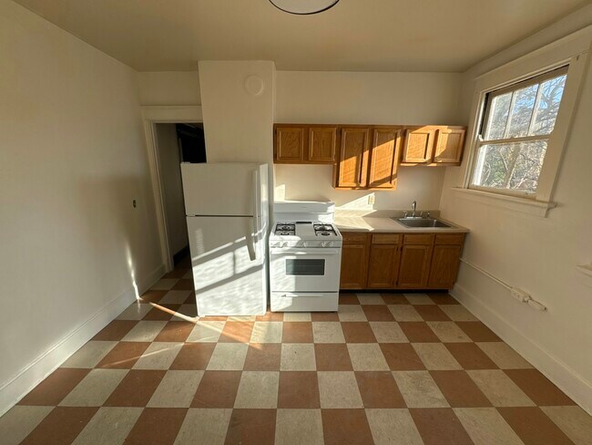 Building Photo - 3431 Telford St