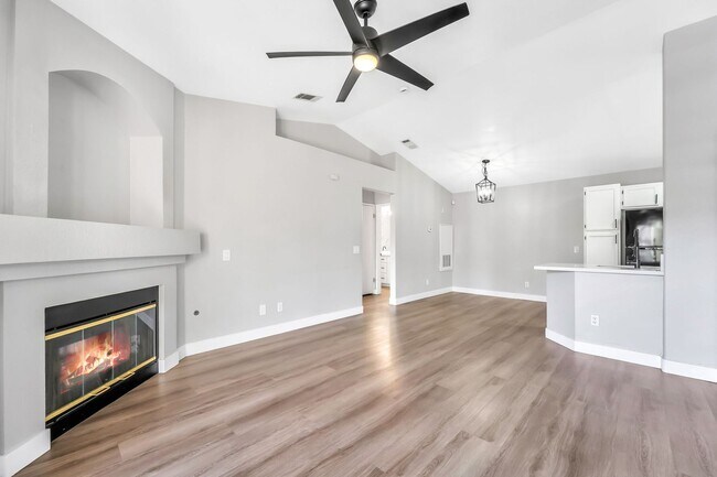 Building Photo - Stylishly Renovated Condo with Modern Finishes in a Gated Community!