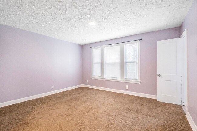 Building Photo - Cozy 1 BR/1 BA Apartment in Congress Heights!