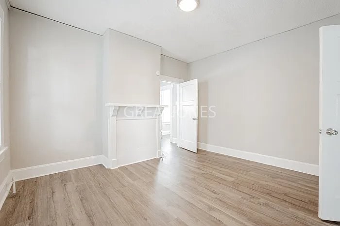 Building Photo - 2528 10th St