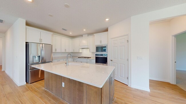 Building Photo - Resort-Style Living in Del Webb at Nocatee!