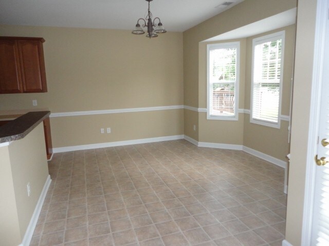 Building Photo - 2005 Semmes Ln