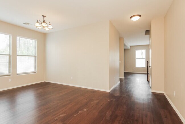 Building Photo - 6323 S 45th Ln