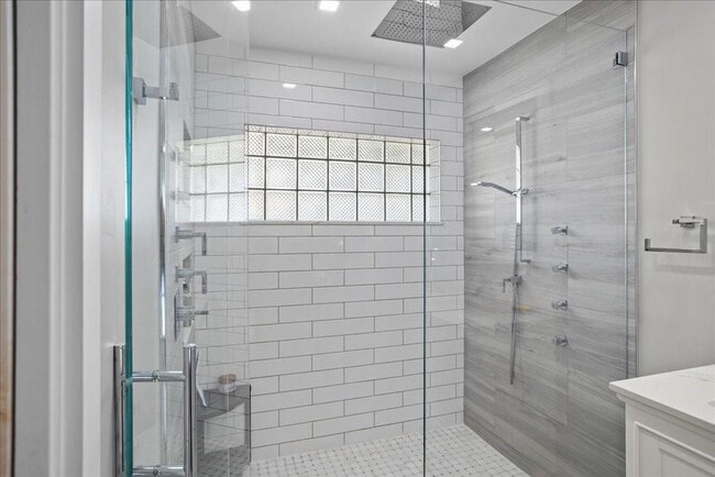 Building Photo - 10044 NW 54th Pl