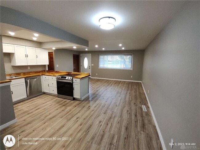 Building Photo - 5206 Powell Rd