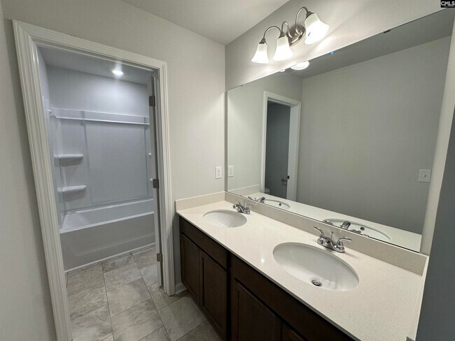 Building Photo - 344 Hardwick Dr