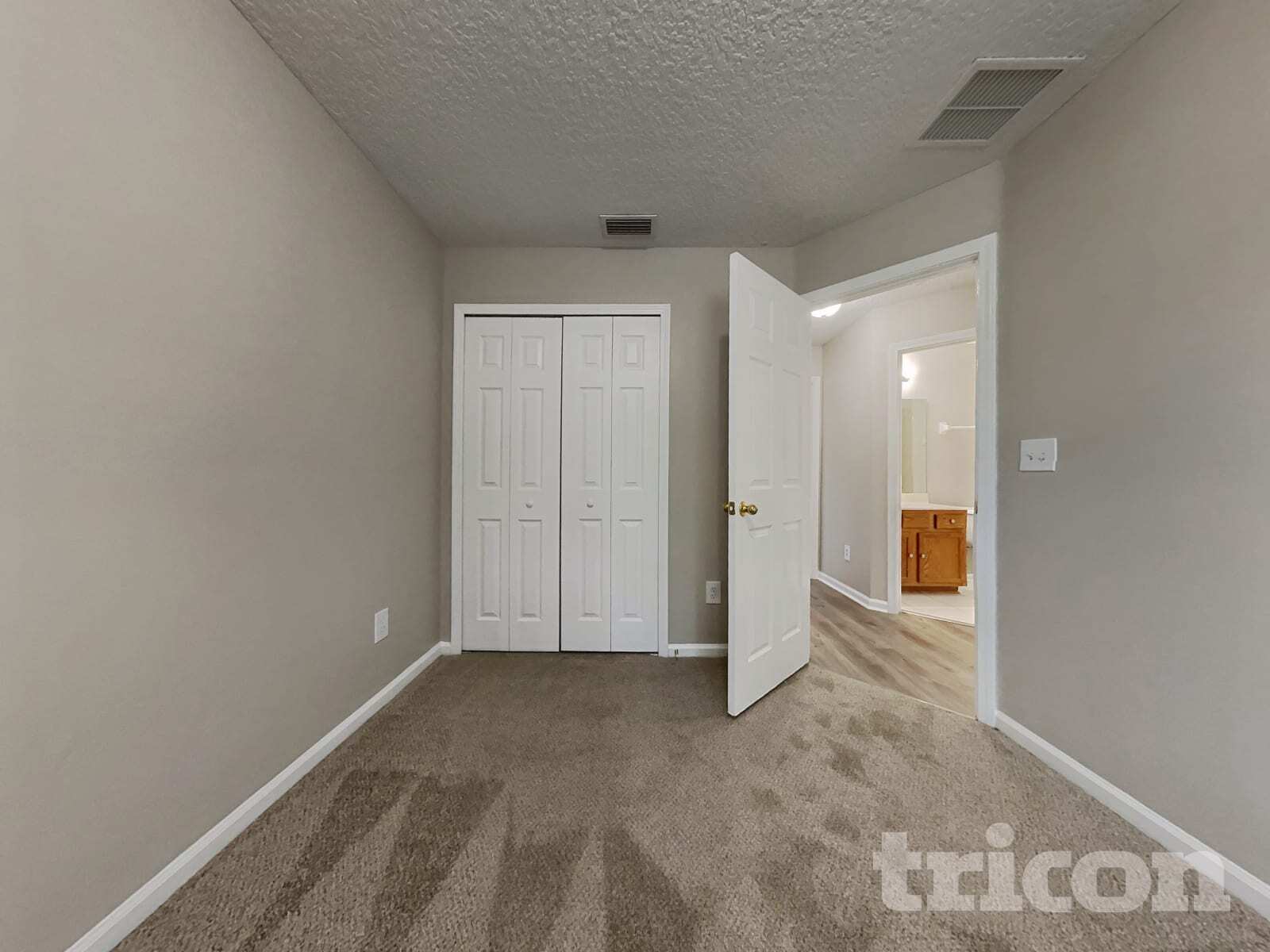 Building Photo - 13730 Fish Eagle Dr W