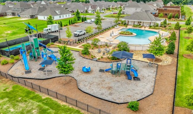 Building Photo - Available July 15, 2026