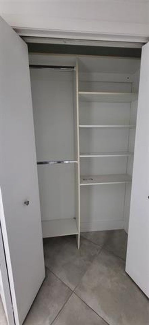 Building Photo - 2600 Island Blvd