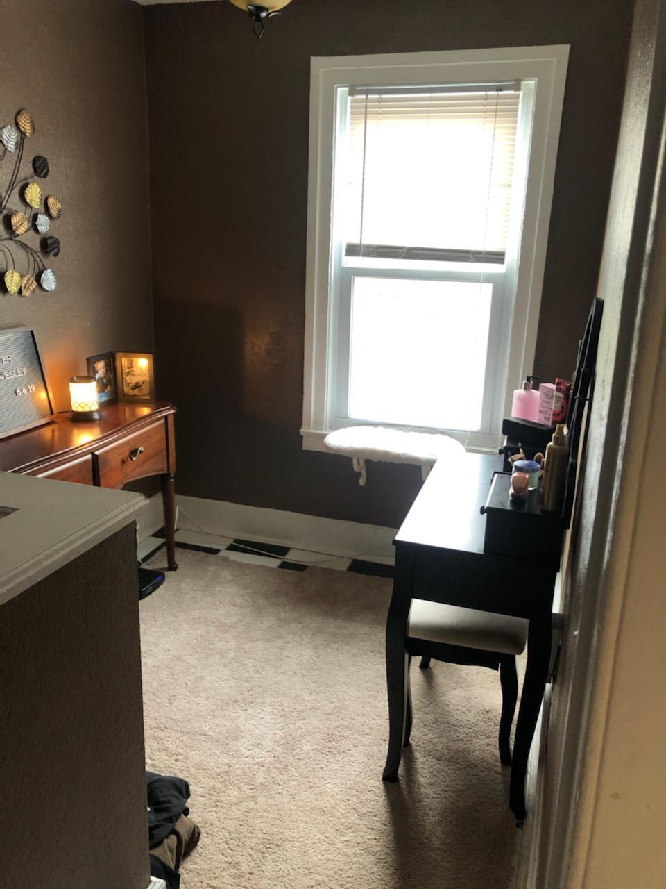 Bonus space at top of stairs - 432 Frederick Douglass St