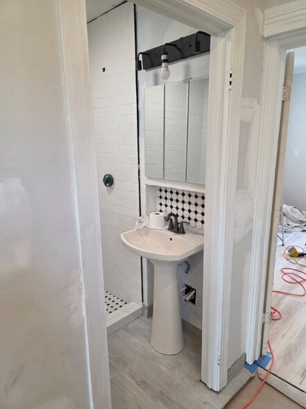 Building Photo - 511 Spottswood St