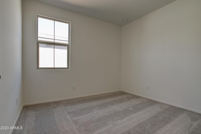 Building Photo - 11442 W La Reata Ave