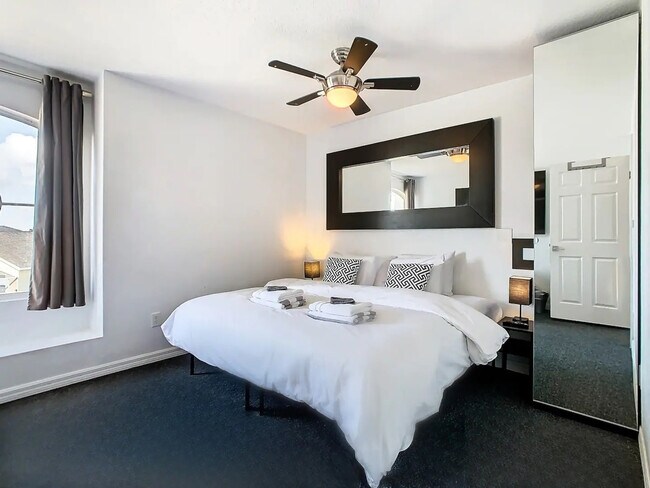 Building Photo - 1145 Troon Cir