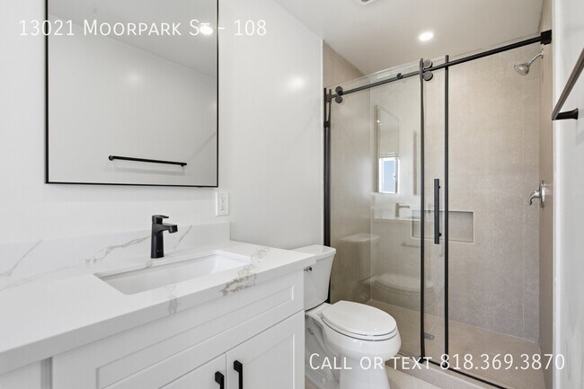 Building Photo - 13021 Moorpark St
