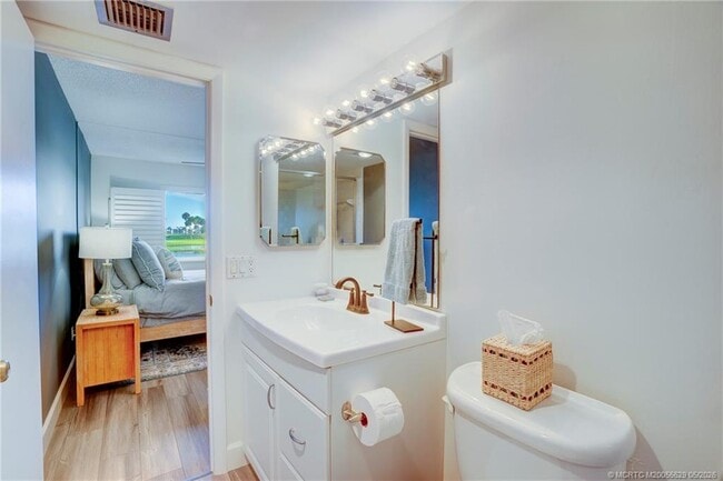 Building Photo - 5601 NE Gulfstream Way