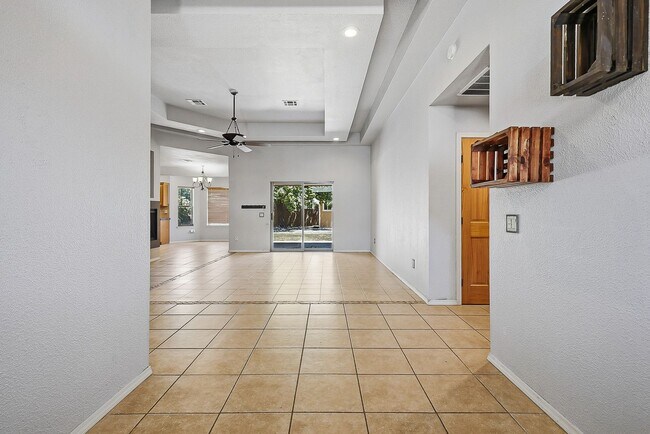Building Photo - 351 Cielo Grande Ct