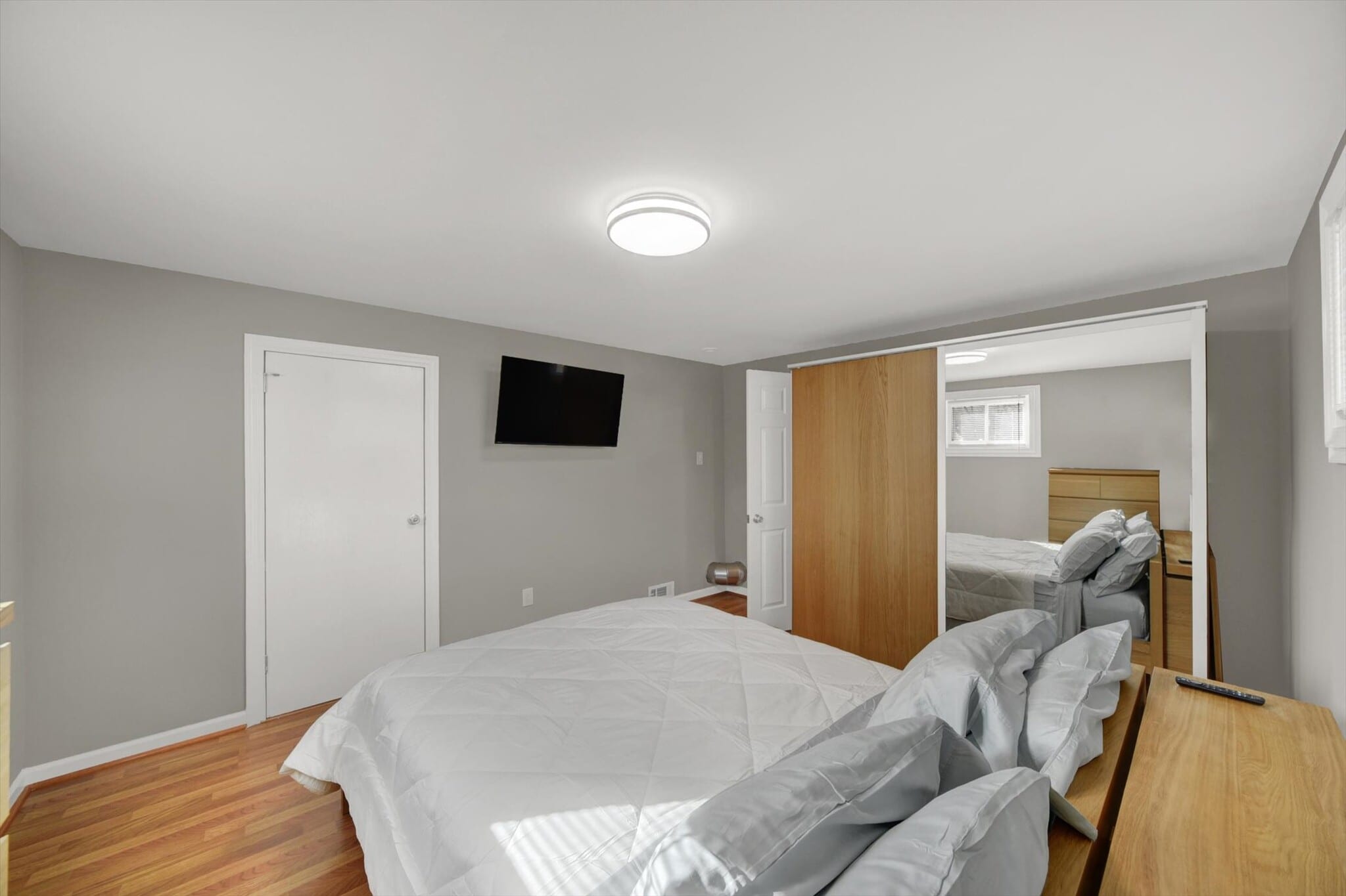 Building Photo - 5119 Niagara Pl