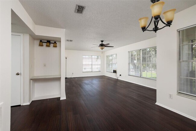 Building Photo - 400 N Bayshore Blvd