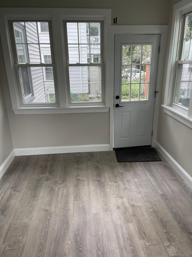 Building Photo - 43 Pequossette St