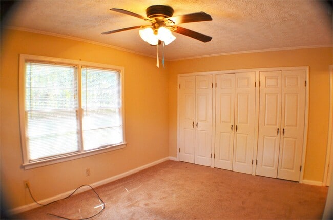 Building Photo - 3462 Biltmore Ave