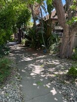 Building Photo - 10907 Camarillo St