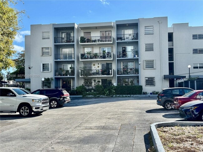 Building Photo - 3181 SW 13th St