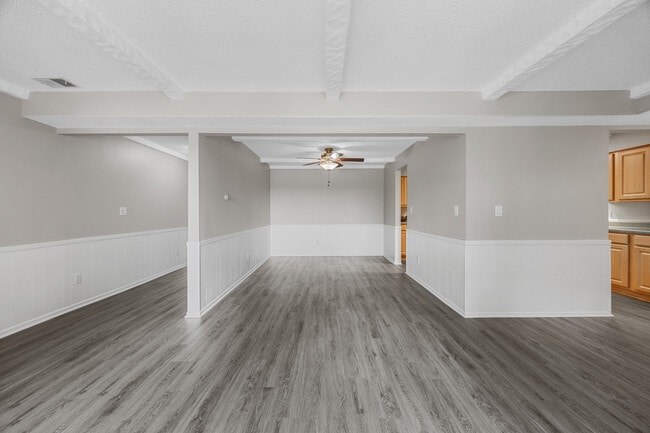 Building Photo - 1512 1st Ave