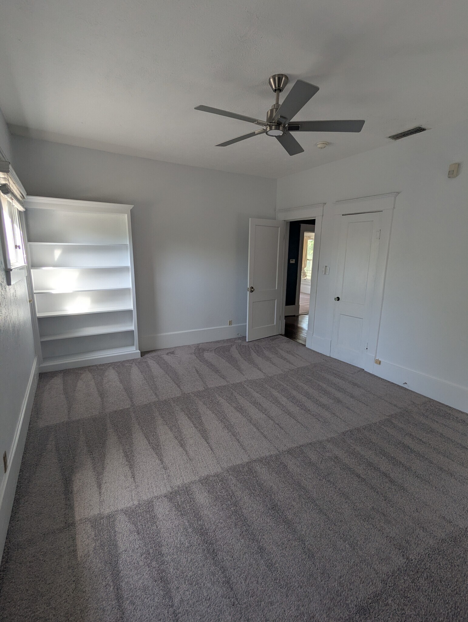 Building Photo - 4526 Reiger Ave