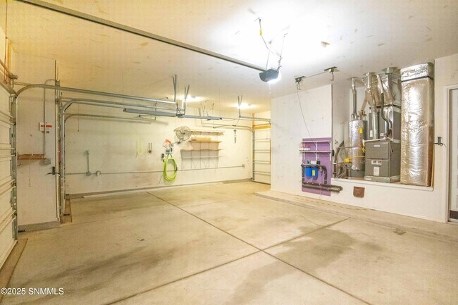 Building Photo - 3718 Golden Echo Lp