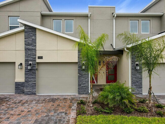 Building Photo - 741 Ocean Course Ave