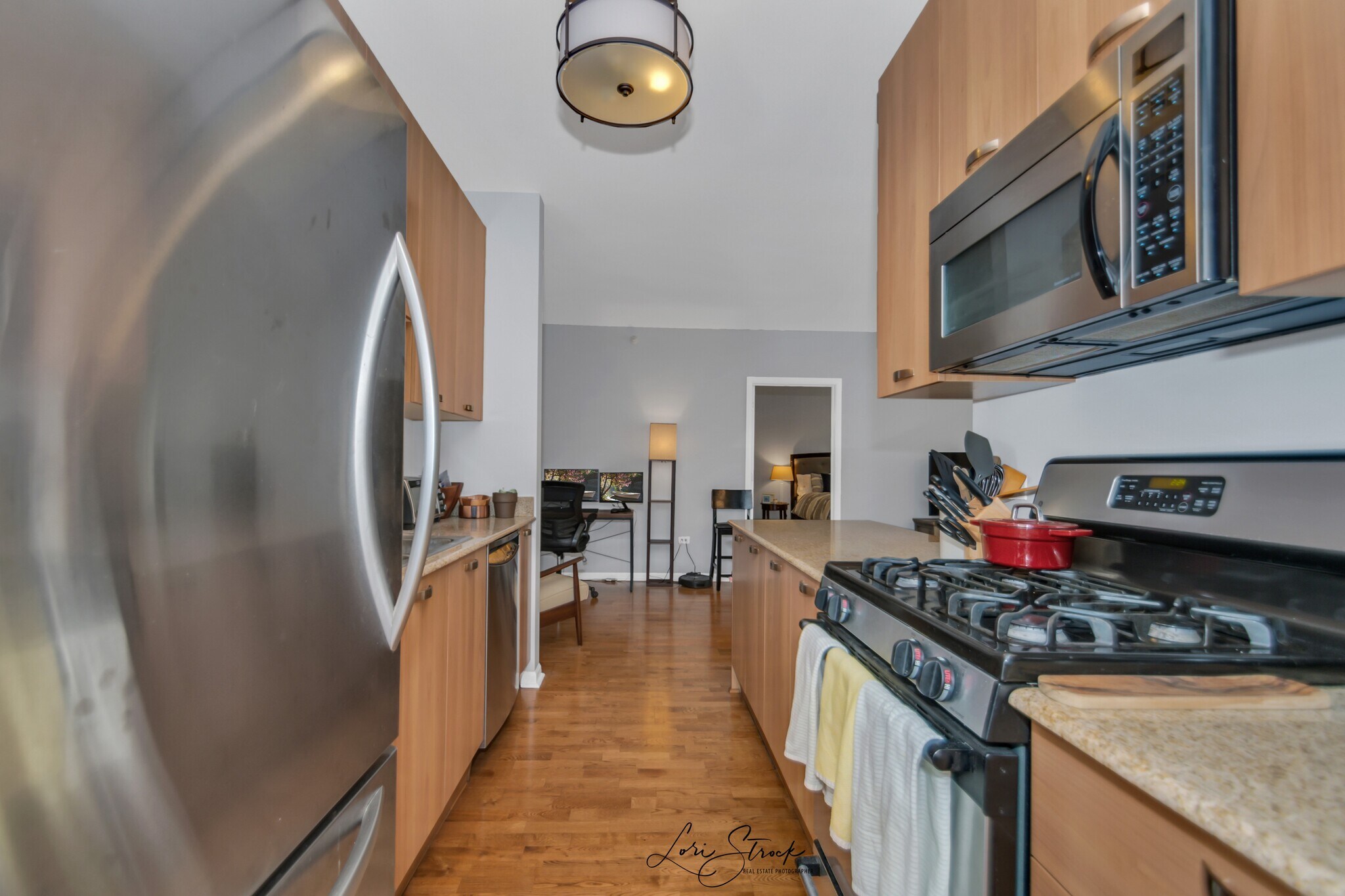 Another view of the kitchen - 635 N Dearborn St