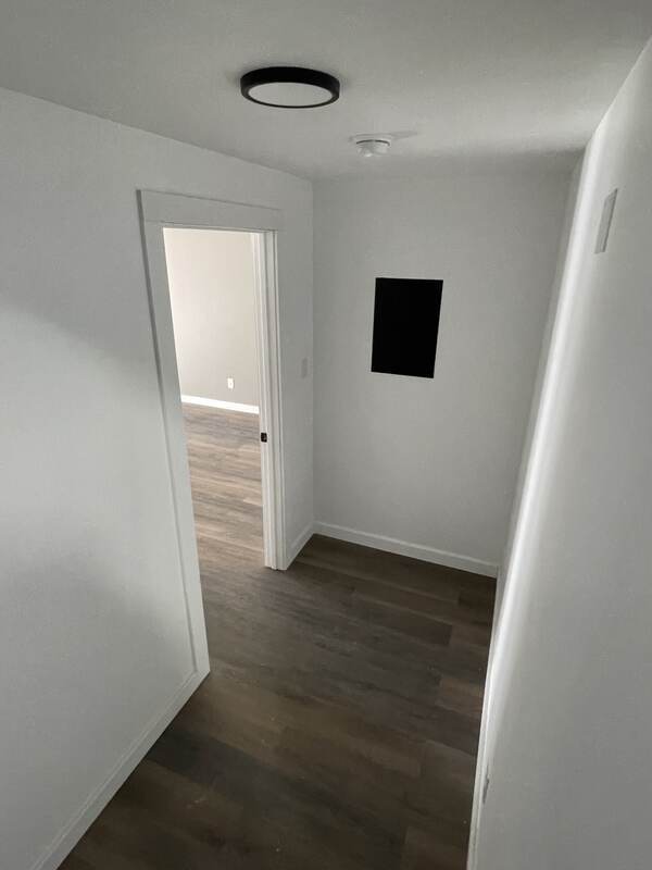 Building Photo - 1642 Hillwood Dr