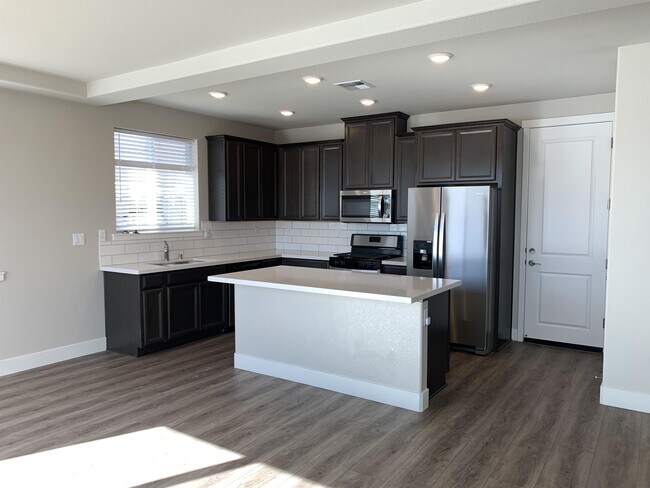 Building Photo - 7600 Arya Ct