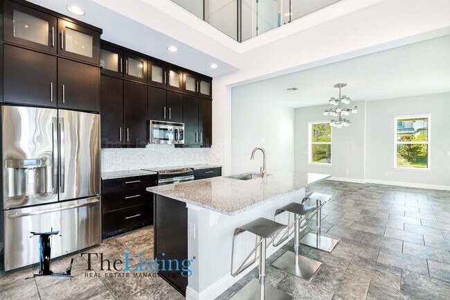 Building Photo - 8555 Pinter St