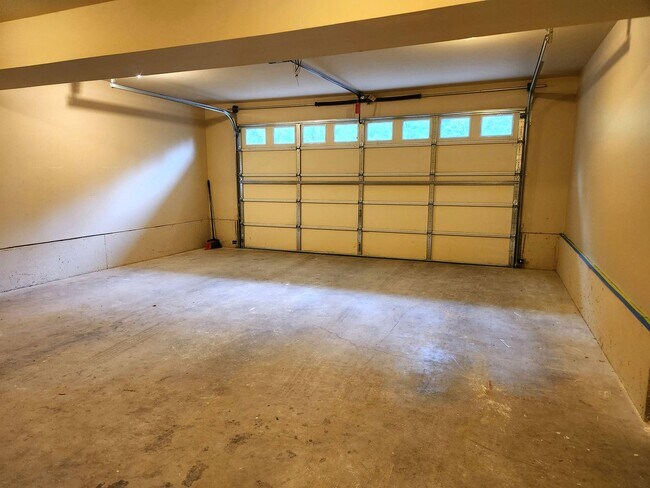 Building Photo - 1308 Parkstone Ln