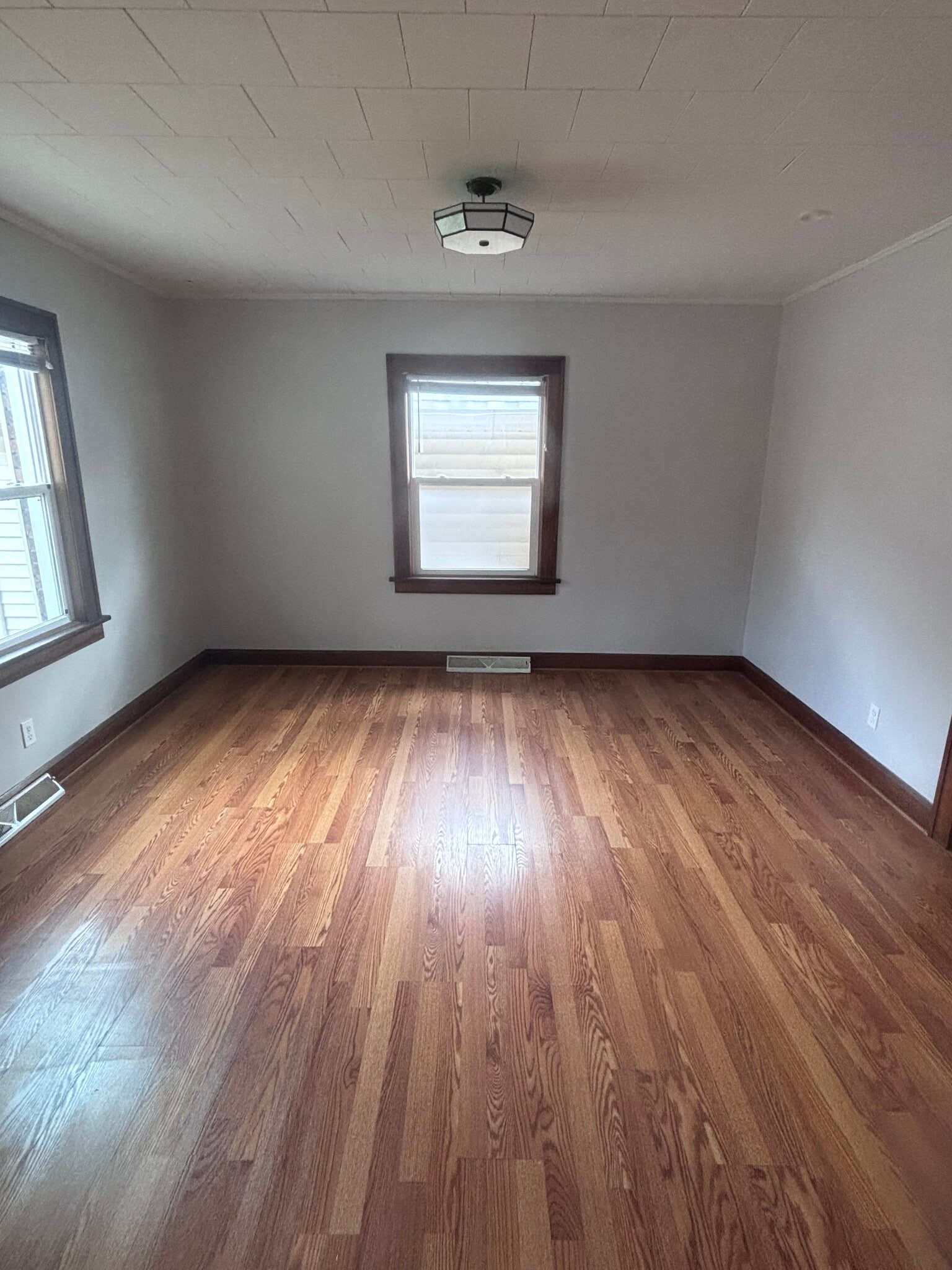 Building Photo - 2617 Peach Ln