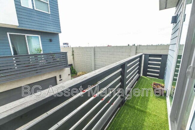 Building Photo - 3909 Wattling St