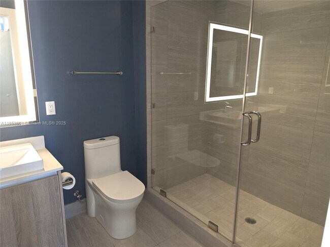 Building Photo - 2960 NE 207th St