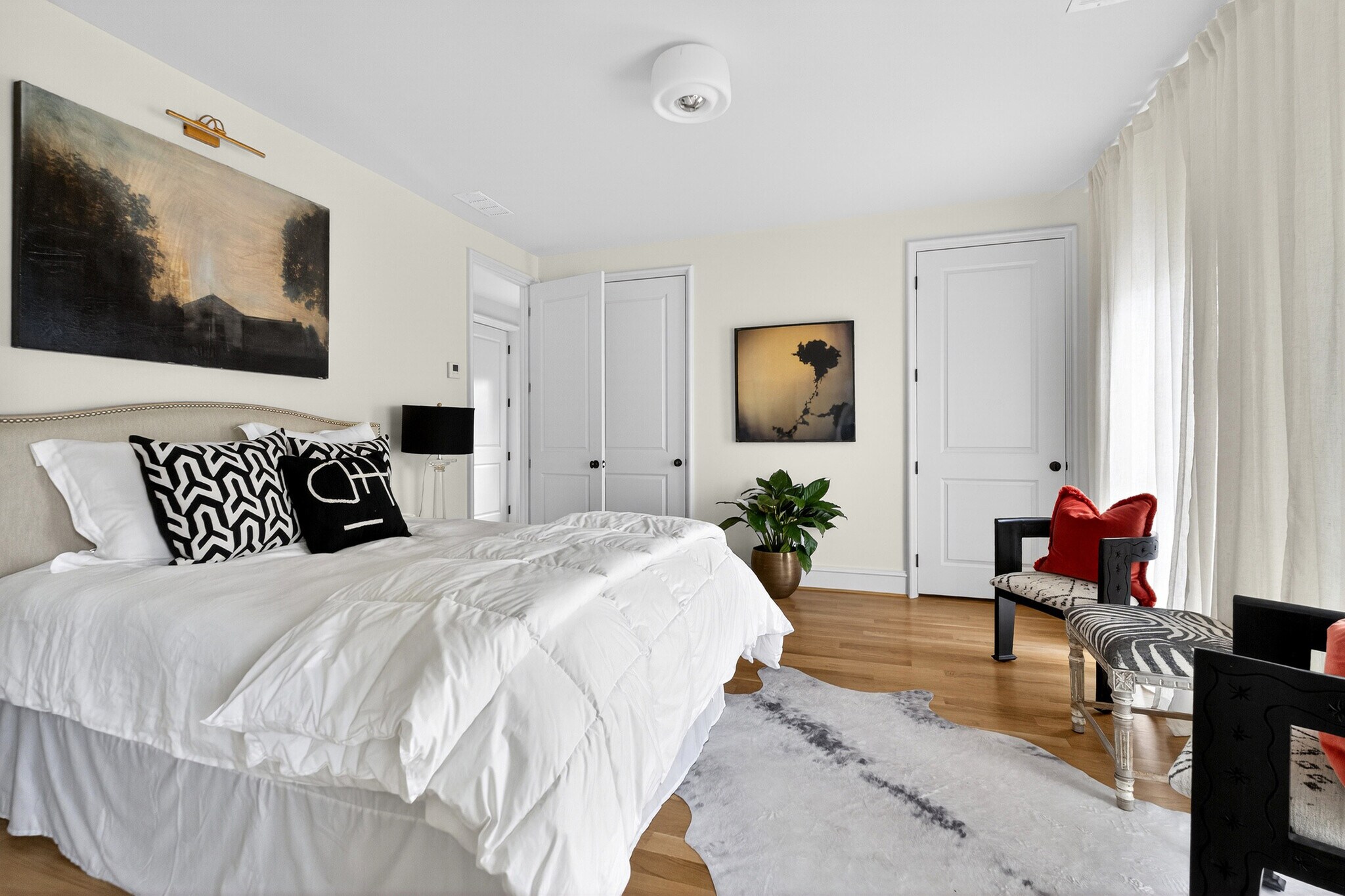 Secondary Bedroom - 100 Sheridan Dr NE